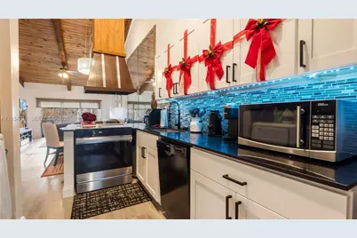 7481 NW 33rd St #7481, Lauderhill, FL 33319 - Photo 9