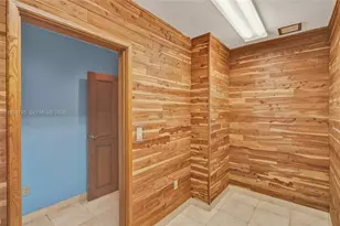 366 W 12th St, Hialeah, FL 33010 - Photo 41