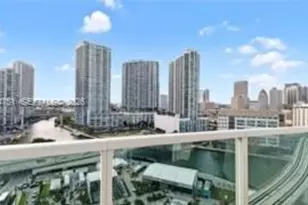 41 SE 5th St, Miami, FL 33131 - Photo 7