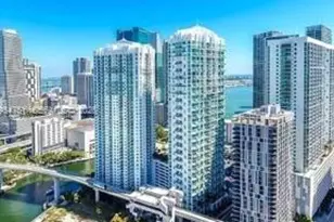 41 SE 5th St, Miami, FL 33131 - Photo 13