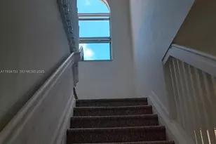 3760 NE 9th Ct, Homestead, FL 33033 - Photo 7