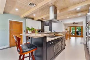 390 NE 103rd St, Miami Shores, FL 33138 - Photo 7