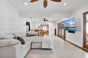 390 NE 103rd St, Miami Shores, FL 33138 - Photo 13
