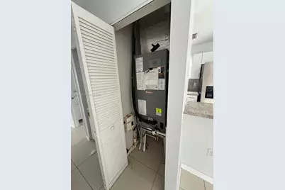 2121 NW 72nd #2121, Miami, FL 33147 - Photo 9