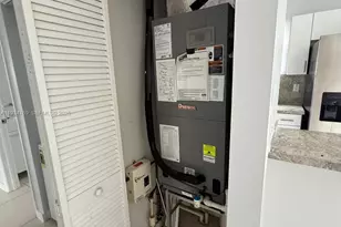 2121 NW 72nd, Miami, FL 33147 - Photo 9