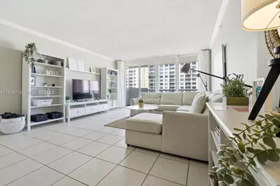 5601 Collins Ave #915, Miami Beach, FL 33140 - Photo 5