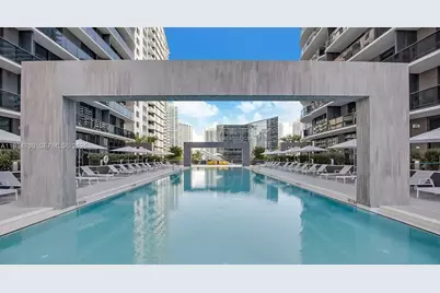 45 SW 9th St #3210, Miami, FL 33130 - Photo 9