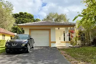 2377 NW 123rd Ave, Coral Springs, FL 33065 - Photo 3