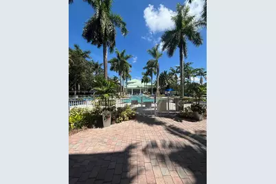 5300 NW 87th Ave #913, Doral, FL 33178 - Photo 33