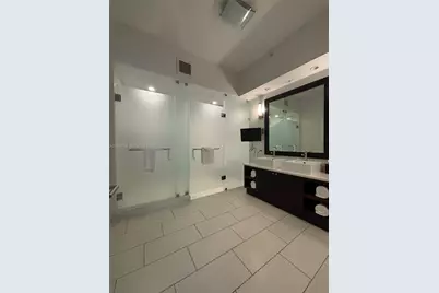 5300 NW 87th Ave #913, Doral, FL 33178 - Photo 13