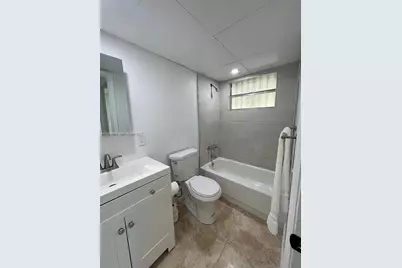 1478 NW 1st St #101, Miami, FL 33125 - Photo 3