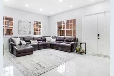 14709 SW 6th St, Pembroke Pines, FL 33027 - Photo 3
