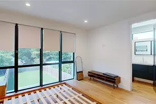 353 NW 50th St, Miami, FL 33127 - Photo 13