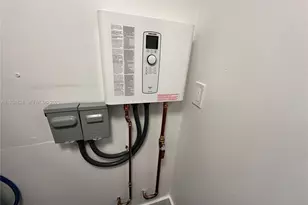 1955 Washington St, Hollywood, FL 33020 - Photo 25