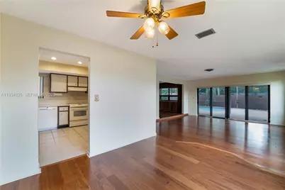 9660 SW 105th Ave, Miami, FL 33176 - Photo 7