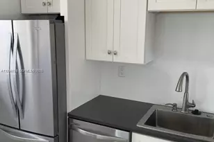 707 Greenbriar Dr, Lake Park, FL 33403 - Photo 3