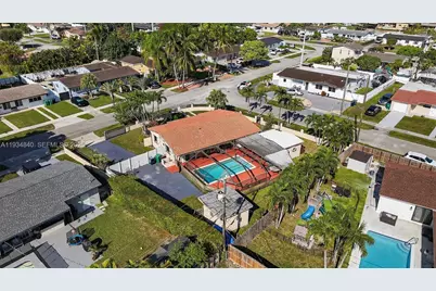 1701 SW 92nd Pl, Miami, FL 33165 - Photo 43