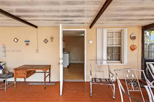 1701 SW 92nd Pl, Miami, FL 33165 - Photo 27