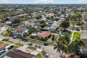 1701 SW 92nd Pl, Miami, FL 33165 - Photo 53