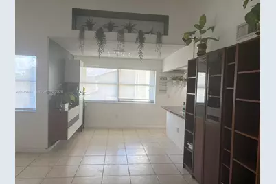 9980 NW 9th St Cir #204, Miami, FL 33172 - Photo 17