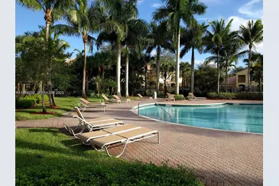 10288 S Fox Trail Rd S #309, Royal Palm Beach, FL 33411 - Photo 5