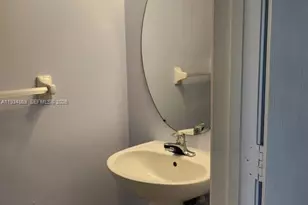 211 Mallory Ct, Weston, FL 33326 - Photo 9