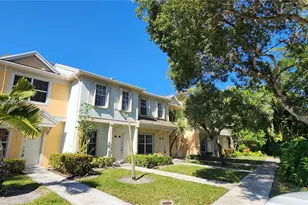 211 Mallory Ct, Weston, FL 33326 - Photo 1