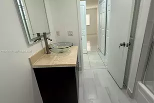 210 Lakeview Dr, Weston, FL 33326 - Photo 19