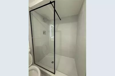 210 Lakeview Dr #109, Weston, FL 33326 - Photo 11