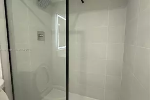 210 Lakeview Dr, Weston, FL 33326 - Photo 11