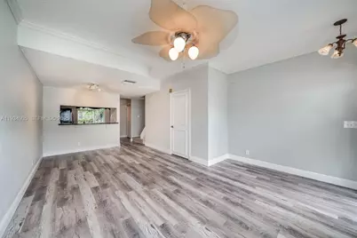 8040 Sanibel Dr #8040, Tamarac, FL 33321 - Photo 9