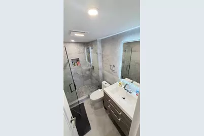 100 Bayview Dr #306, Sunny Isles Beach, FL 33160 - Photo 9