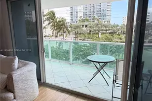 100 Bayview Dr, Sunny Isles Beach, FL 33160 - Photo 21