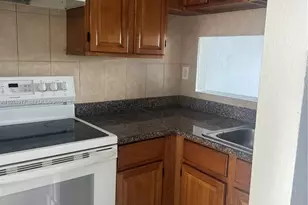 1550 W 7th Ct, Hialeah, FL 33010 - Photo 9