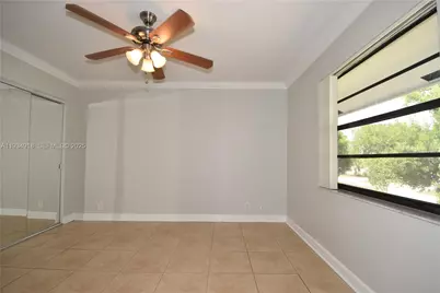 1401 NE 53rd St #202, Fort Lauderdale, FL 33334 - Photo 11