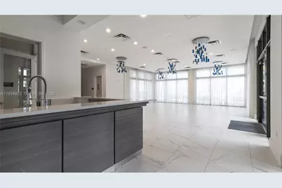 8206 NW 43rd St, Doral, FL 33166 - Photo 21