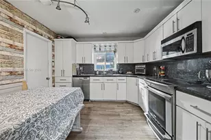 2864 SW 16th St, Fort Lauderdale, FL 33312 - Photo 9
