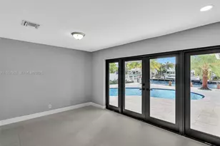 2310 NE 48th Ct, Lighthouse Point, FL 33064 - Photo 13