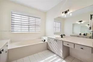 8354 NW 142nd St, Miami Lakes, FL 33016 - Photo 21