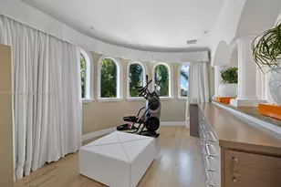 176 S Hibiscus Dr, Miami Beach, FL 33139 - Photo 21