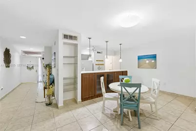 6358 Milk Wagon Ln, Miami Lakes, FL 33014 - Photo 9