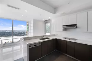 1425 Brickell Ave, Miami, FL 33131 - Photo 11