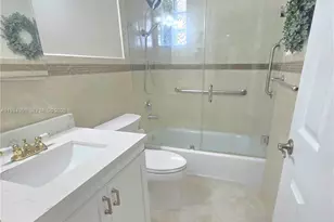 16422 NW 83rd Pl, Miami Lakes, FL 33016 - Photo 39