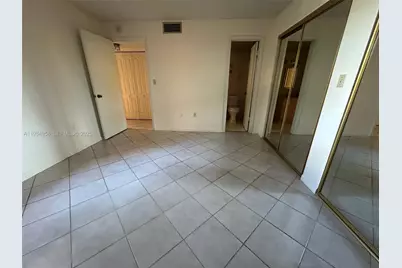 9420 W Flagler St #107, Miami, FL 33174 - Photo 7