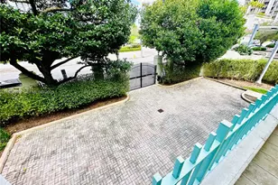 2600 Segovia St, Coral Gables, FL 33134 - Photo 19