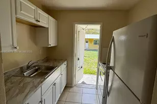 151 NW 164th St, Miami, FL 33169 - Photo 31