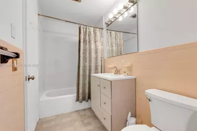 6945 NW 8th Ct, Margate, FL 33063 - Photo 25