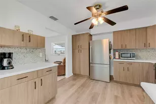 6945 NW 8th Ct, Margate, FL 33063 - Photo 7