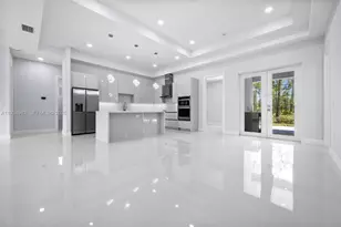 3990 27th Ave NE, Naples, FL 34120 - Photo 7