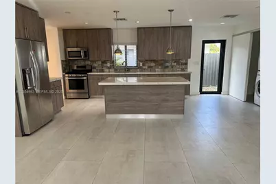 2832 SW 124th Ct, Miami, FL 33175 - Photo 5